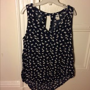 Old Navy top